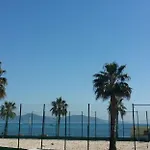 De 25m2 + Terrasse De 14m2+garage Privatif
