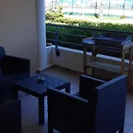 De 25m2 + Terrasse De 14m2+garage Privatif *