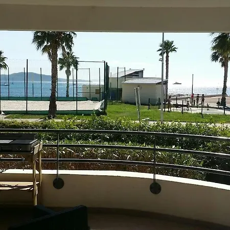 De 25m2 + Terrasse De 14m2+garage Privatif Apartament