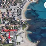 De 25m2 + Terrasse De 14m2+garage Privatif La Ciotat