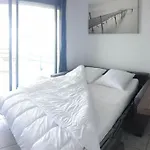 Apartment De 25m2 + Terrasse De 14m2+garage Privatif *