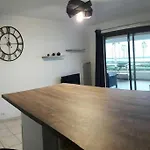 De 25m2 + Terrasse De 14m2+garage Privatif Apartment