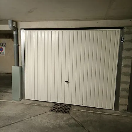 De 25m2 + Terrasse De 14m2+garage Privatif *